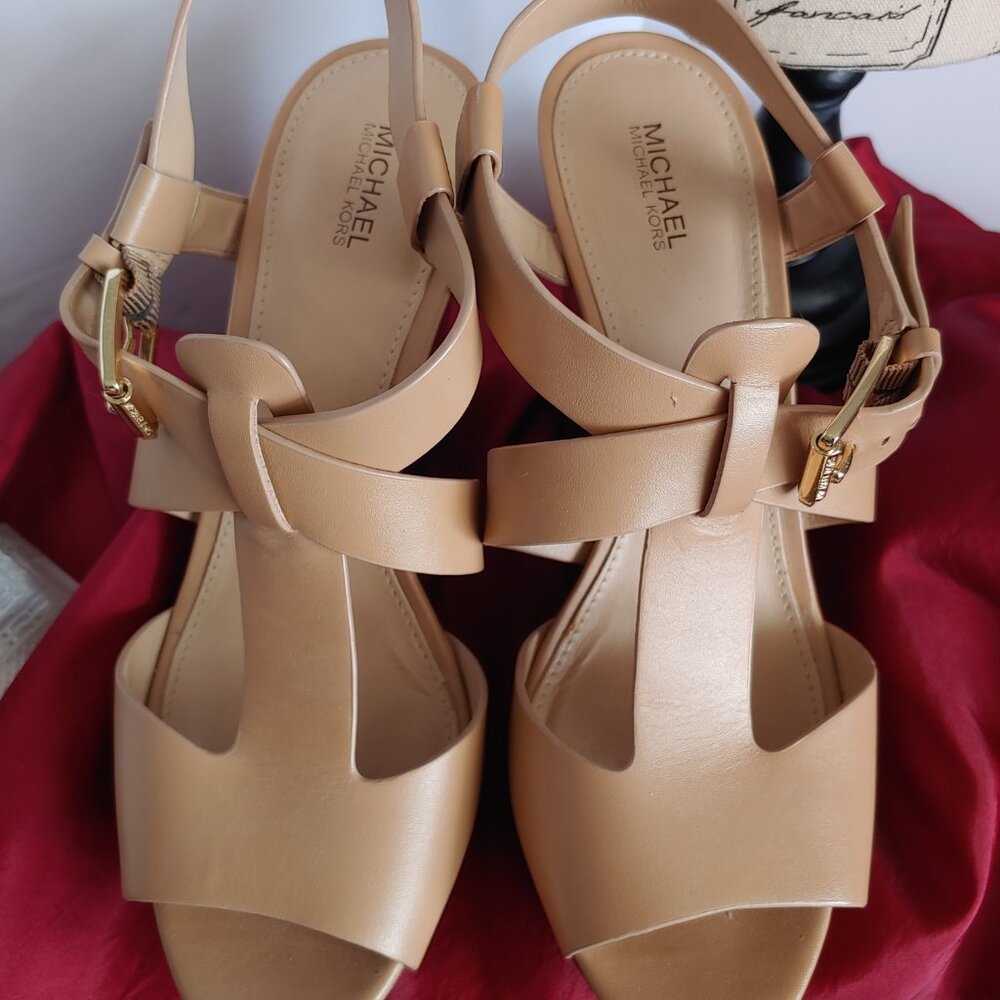 Michael Kors dress pumps sandals - Picture 3 of 5